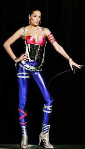 Asuman Krausenin mankenlik Resimleri