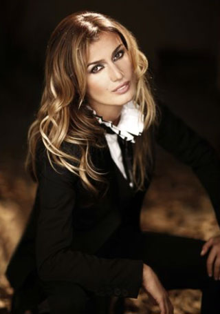 Tu�ba �zay resimleri